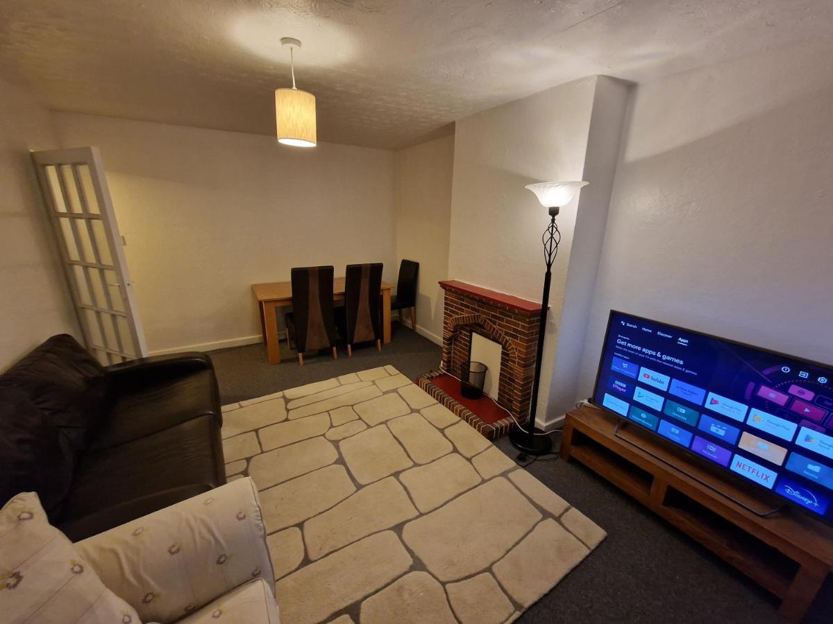 Millmead Apartment In Central Guildford With Parking 외부 사진